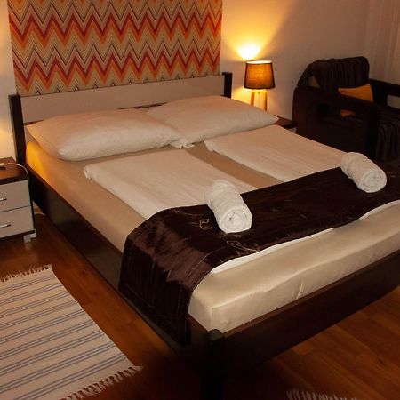 Aquarius Apartman Сегед Екстер'єр фото