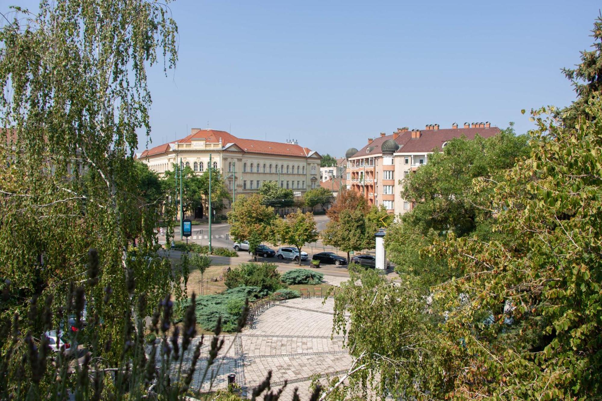 Aquarius Apartman Сегед Екстер'єр фото